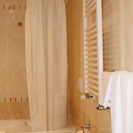 Sistina Hotel 4*